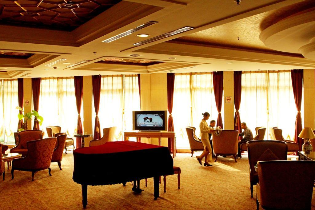 Best Western New Century Hotel Shanghái Exterior foto